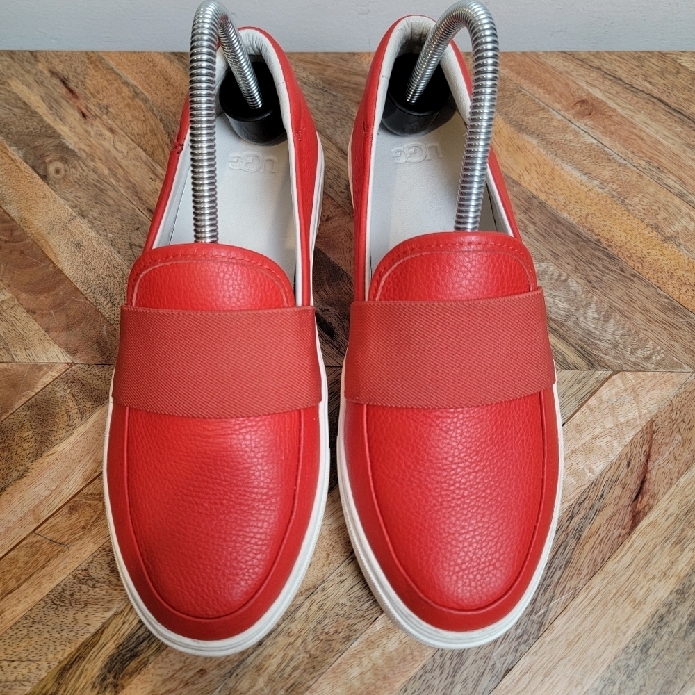 UGG Women's Lava Flow Red Chayze Slip-On Sneakers Size 7 - Picture 3 of 10